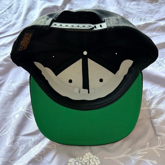 Goose Island Bourbon County Black Snapback Hat - Picture 2 of 3